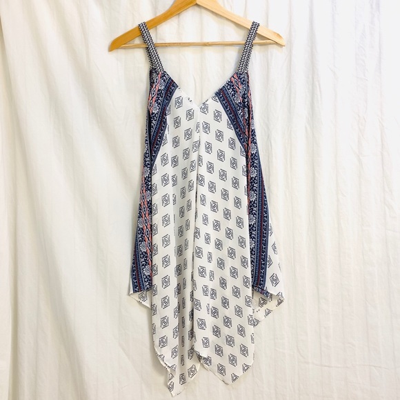 Maurices White, Blue & Red Handkerchief Hem Tunic Tank - Small - Picture 9 of 16